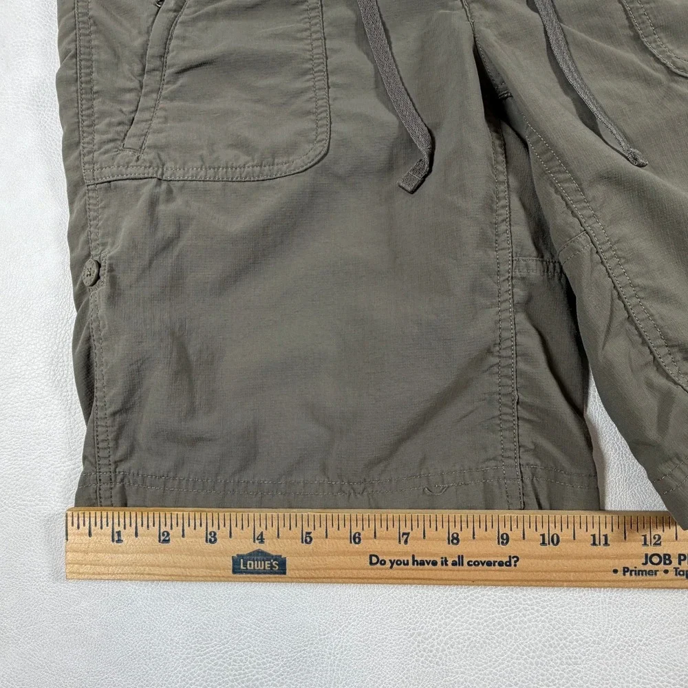 The North Face Womens Size 8 Horizon Hiking Shorts Olive Green Roll Up Nylon